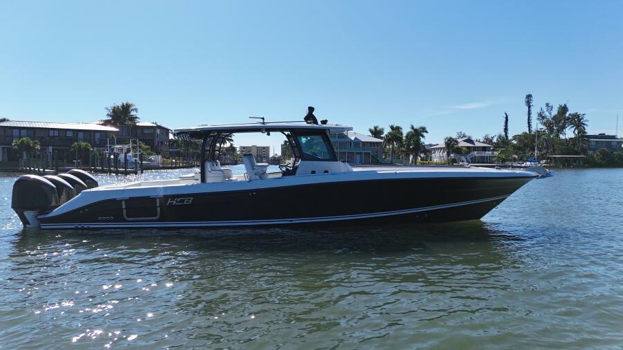 42' 2018 HCB 42 Siesta