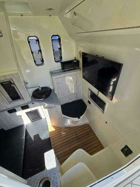 42ft HCB Yacht For Sale