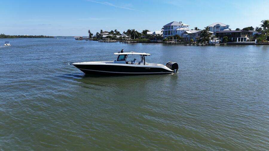 42ft HCB Yacht For Sale