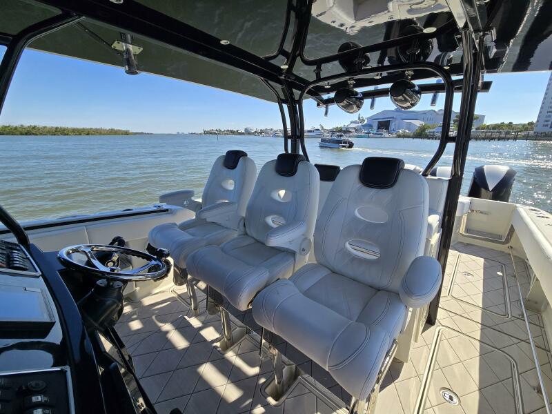 42' 2018 HCB 42 Siesta