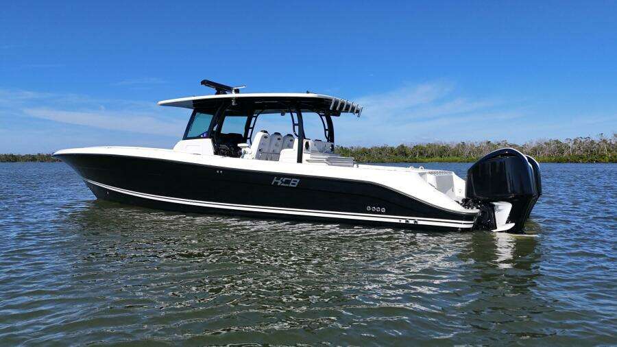 42ft HCB Yacht For Sale