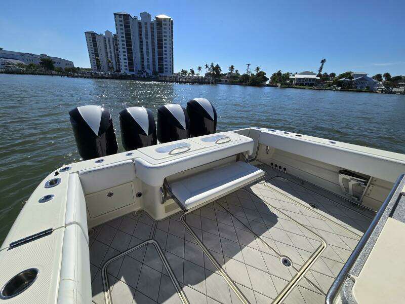 42ft HCB Yacht For Sale