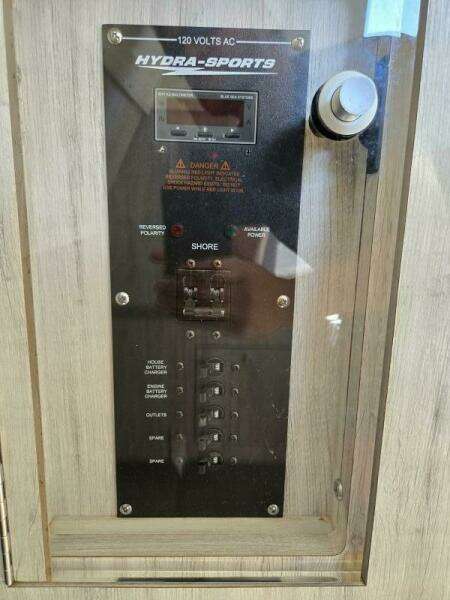 42ft HCB Yacht For Sale