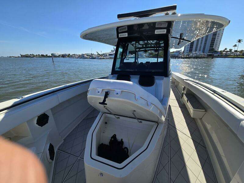 42ft HCB Yacht For Sale