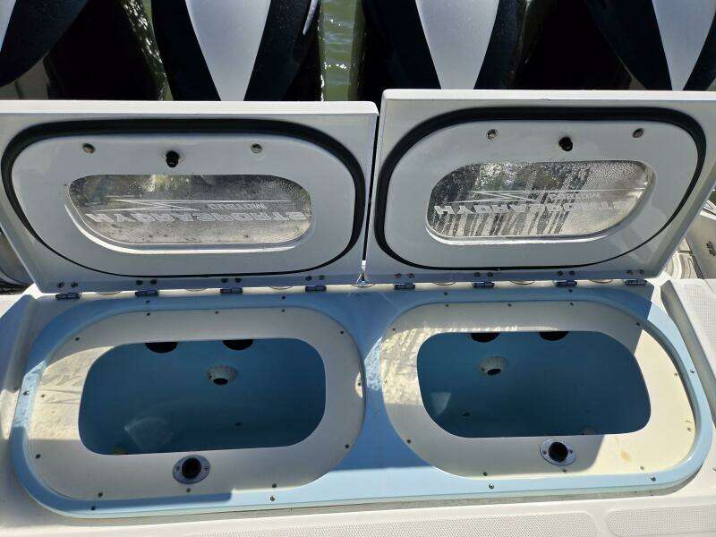 42ft HCB Yacht For Sale