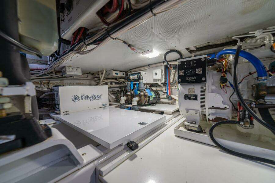 1991 Gamefisherman 40 Convertible 