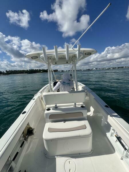 23' 2013 Sea Hunt 234 Ultra