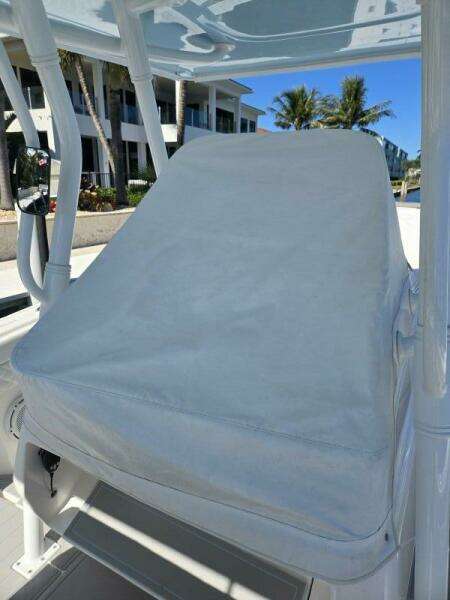 32ft Intrepid Yacht For Sale