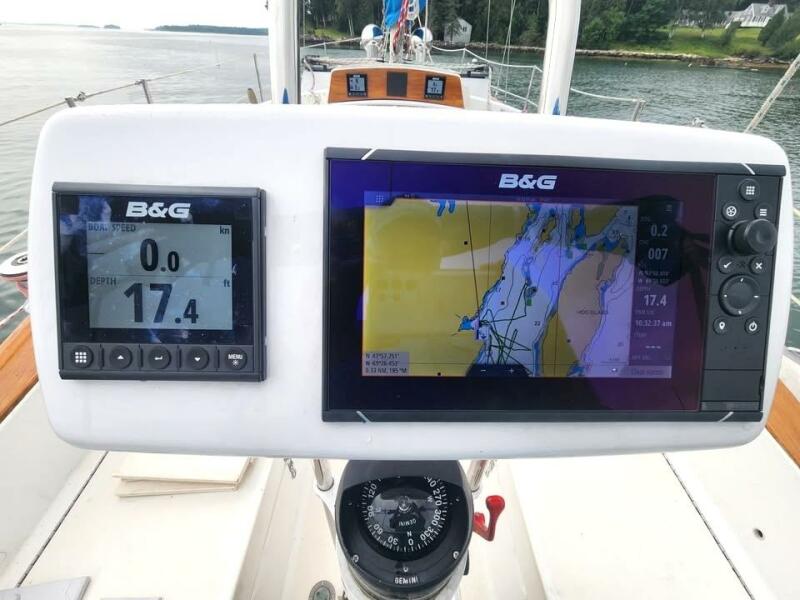 36' 1980 Bristol 35.5C
