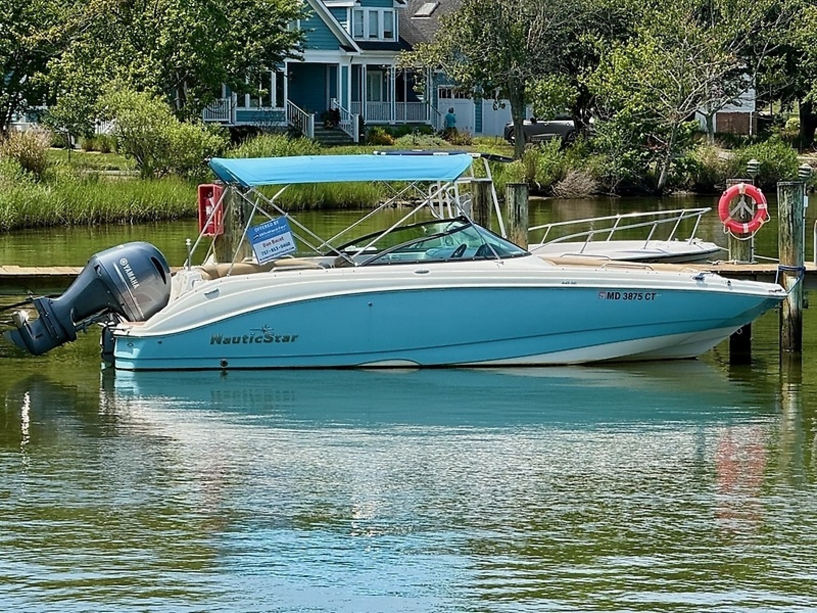 2019 NauticStar 243 DC