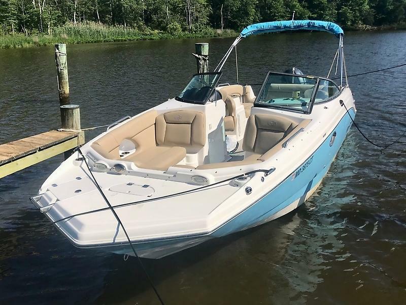 24' 2019 NauticStar 243 DC