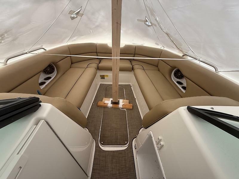 24' 2019 NauticStar 243 DC