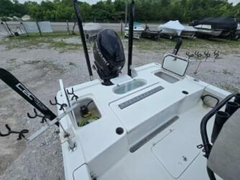 24' 2023 Sea Pro 248 Bay