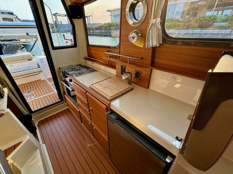 NOODLES 27ft Ranger Tugs Yacht For Sale