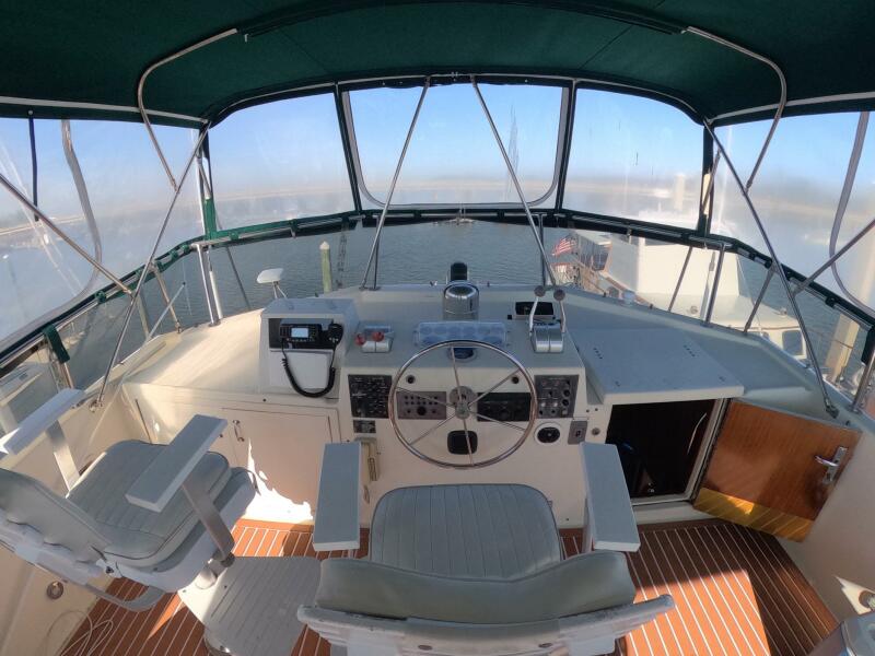 54' 1987 Hatteras 54MY