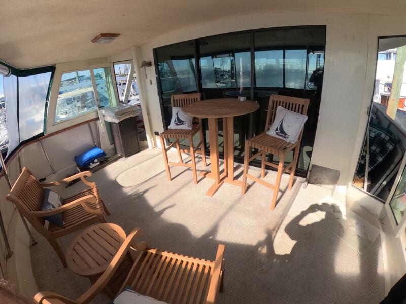 54' 1987 Hatteras 54MY