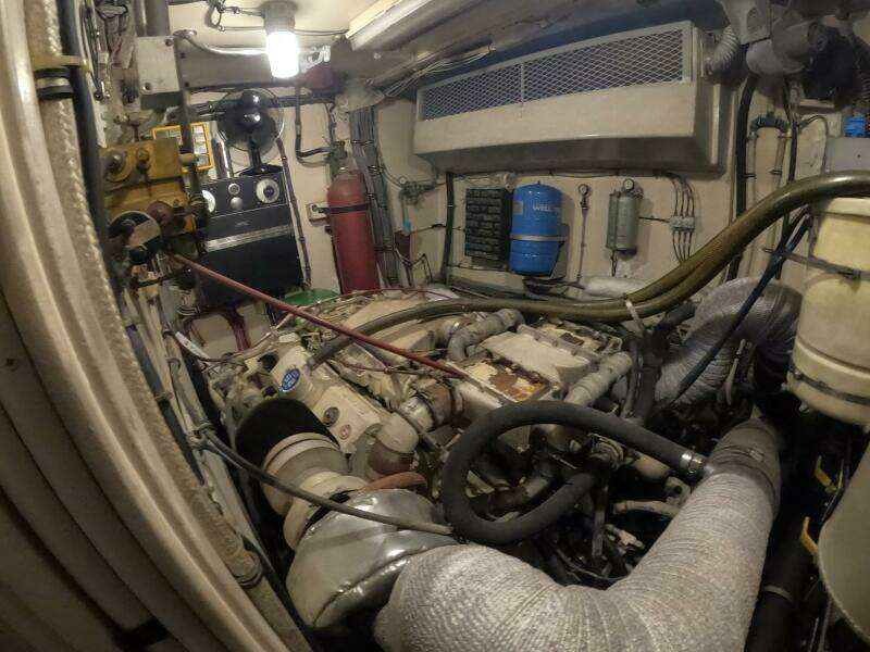 SAINT PAUL 54ft Hatteras Yacht For Sale