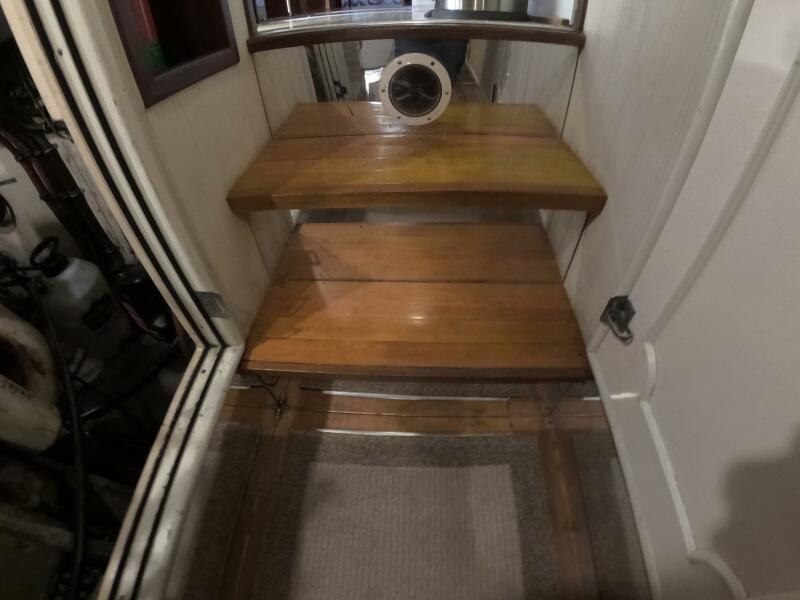 54' 1987 Hatteras 54MY