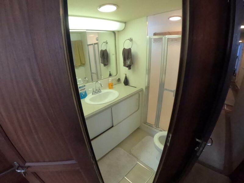 54' 1987 Hatteras 54MY