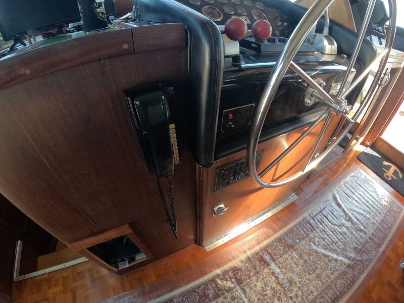 54' 1987 Hatteras 54MY