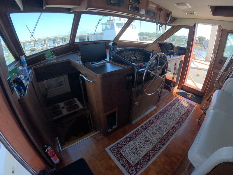 54' 1987 Hatteras 54MY