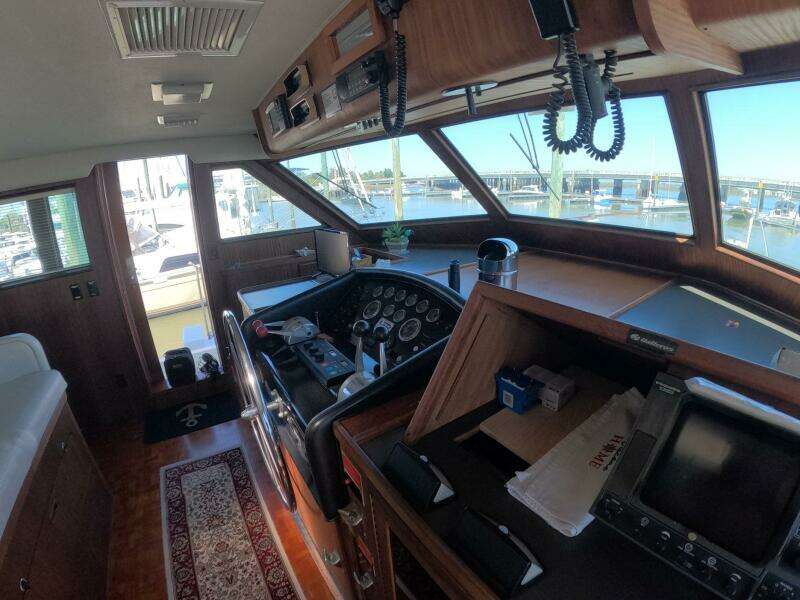 SAINT PAUL 54ft Hatteras Yacht For Sale