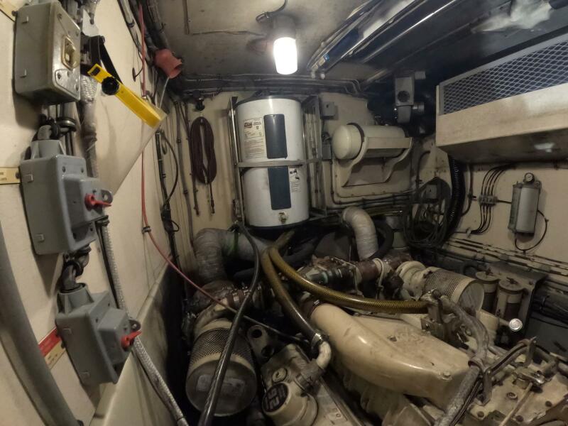 54' 1987 Hatteras 54MY