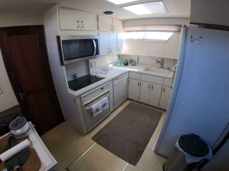 SAINT PAUL 54ft Hatteras Yacht For Sale