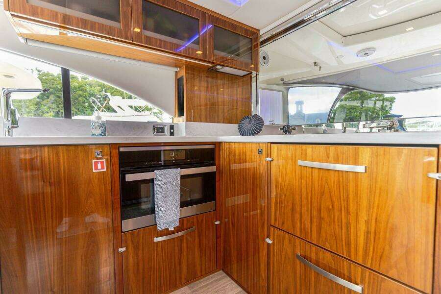 Frivolous 54ft Riviera Yacht For Sale