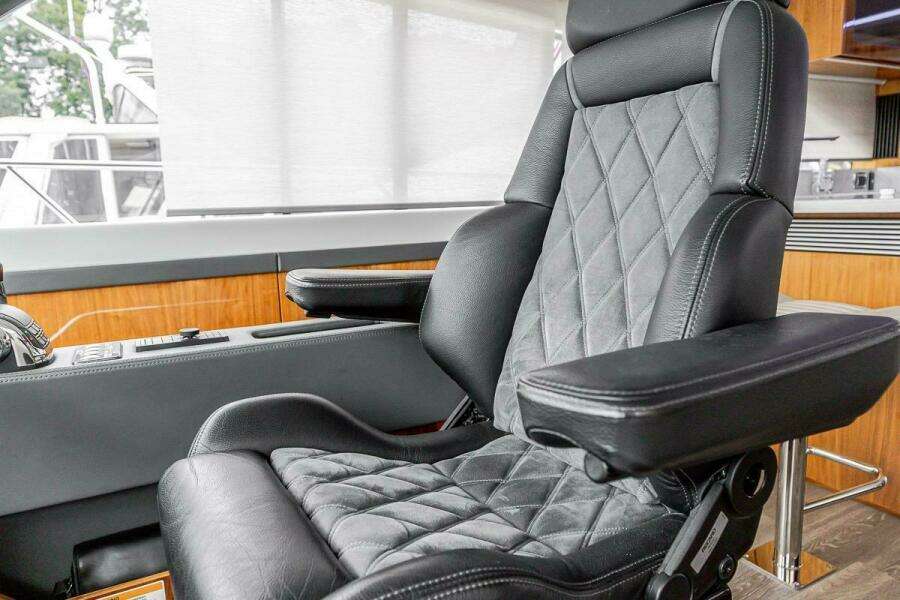 Frivolous 54ft Riviera Yacht For Sale