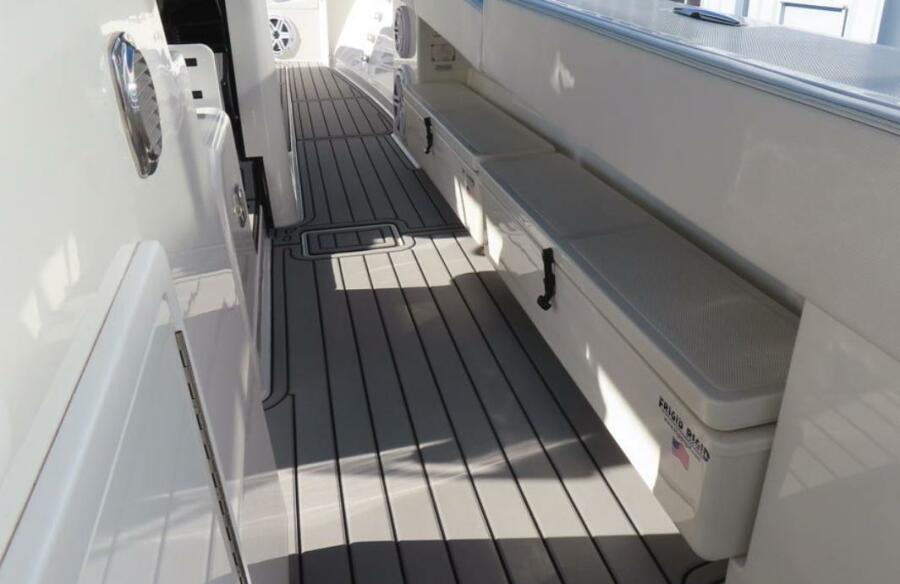 53' 2018 HCB 53 Suenos