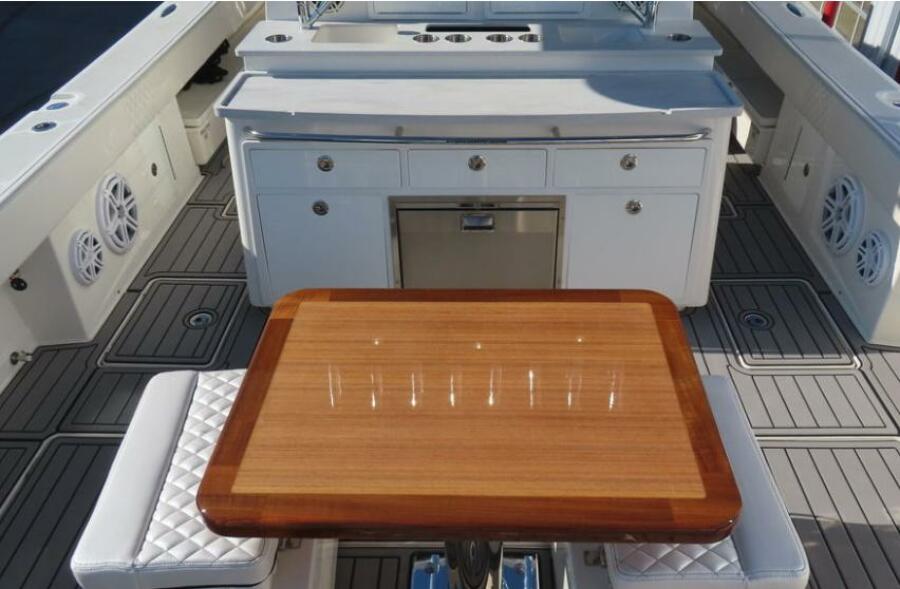 53' 2018 HCB 53 Suenos