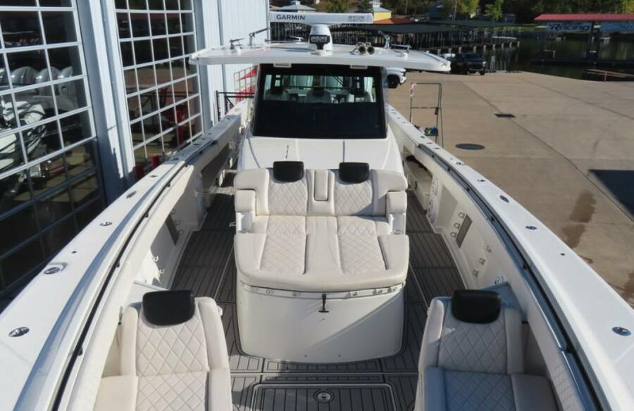 53' 2018 HCB 53 Suenos