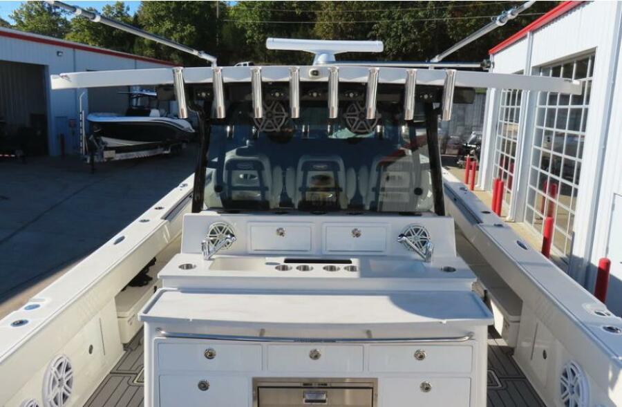 53' 2018 HCB 53 Suenos