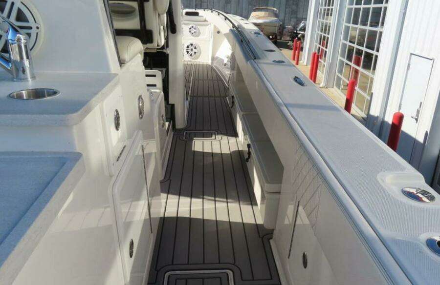 53ft HCB Yacht For Sale