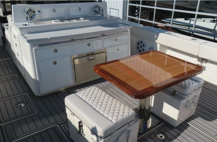 53' 2018 HCB 53 Suenos