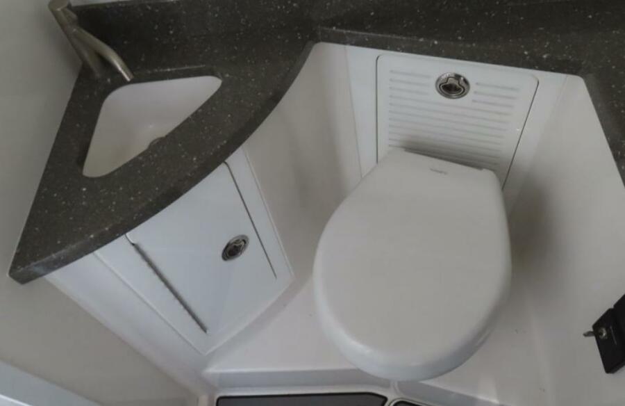 53' 2018 HCB 53 Suenos