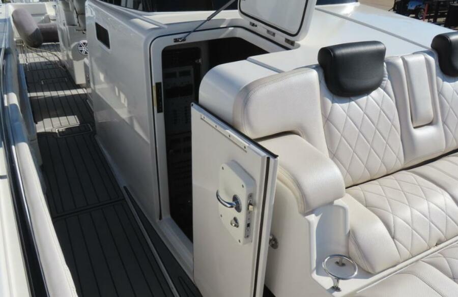 53' 2018 HCB 53 Suenos