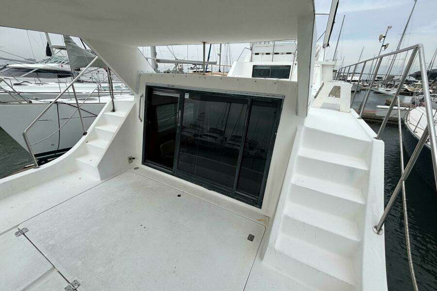 1994 Harbor Master 52 Coastal Cruiser