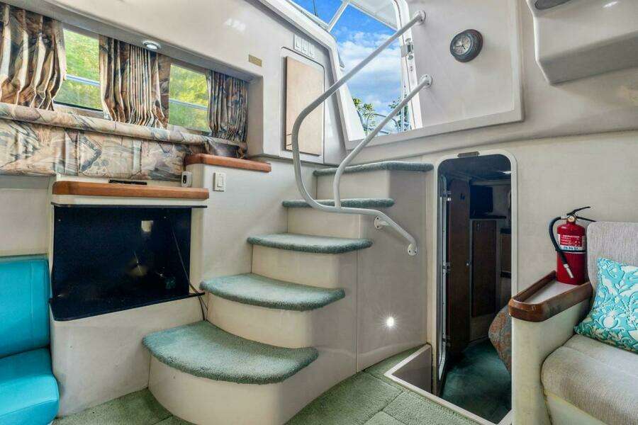 1996 Mainship 37 Motor Yacht