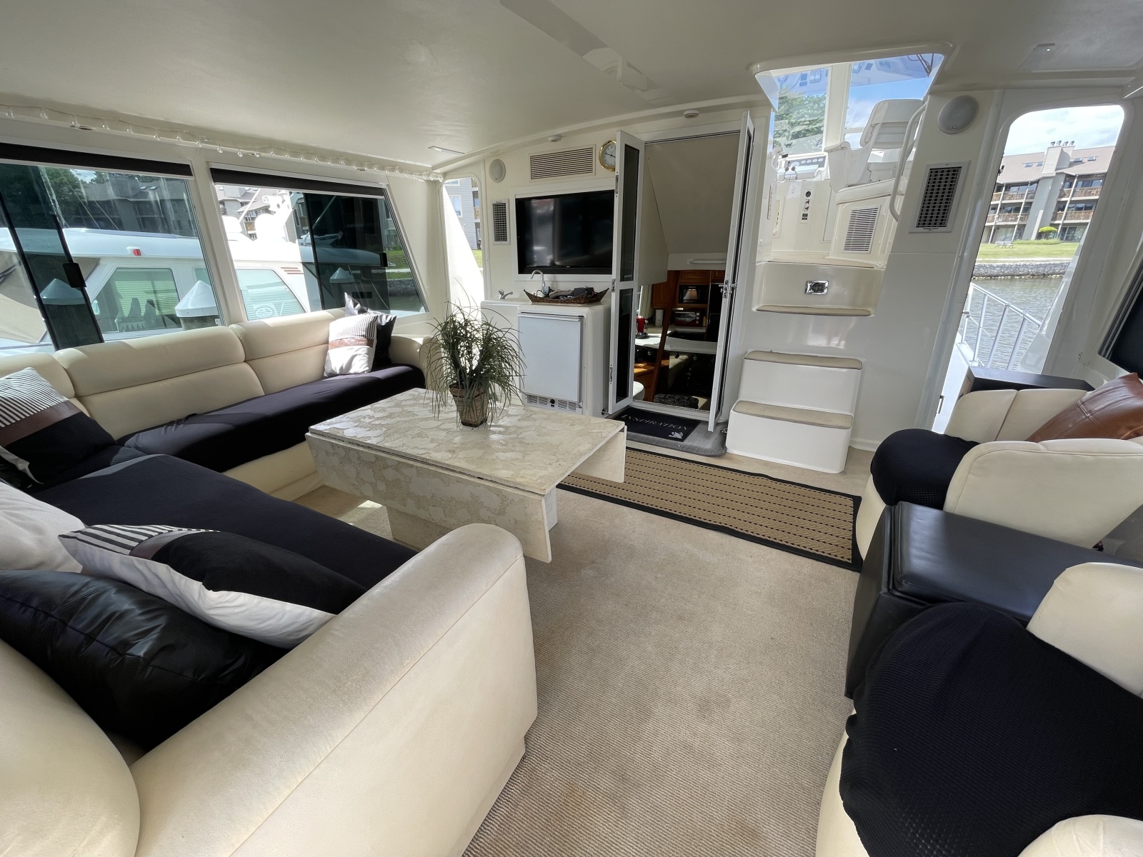 Aft Deck looking forward