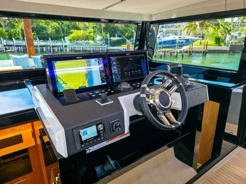 60ft De Antonio Yacht For Sale