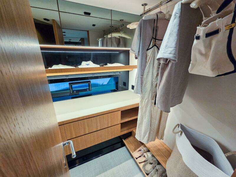 60ft De Antonio Yacht For Sale