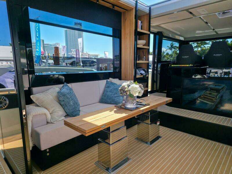 60ft De Antonio Yacht For Sale