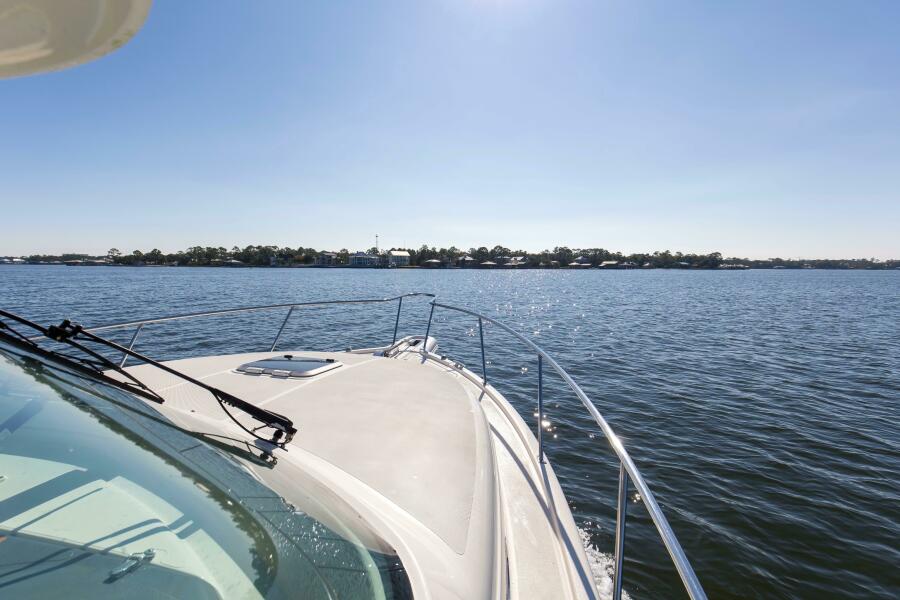 36' 2012 Pursuit OS 345 Offshore