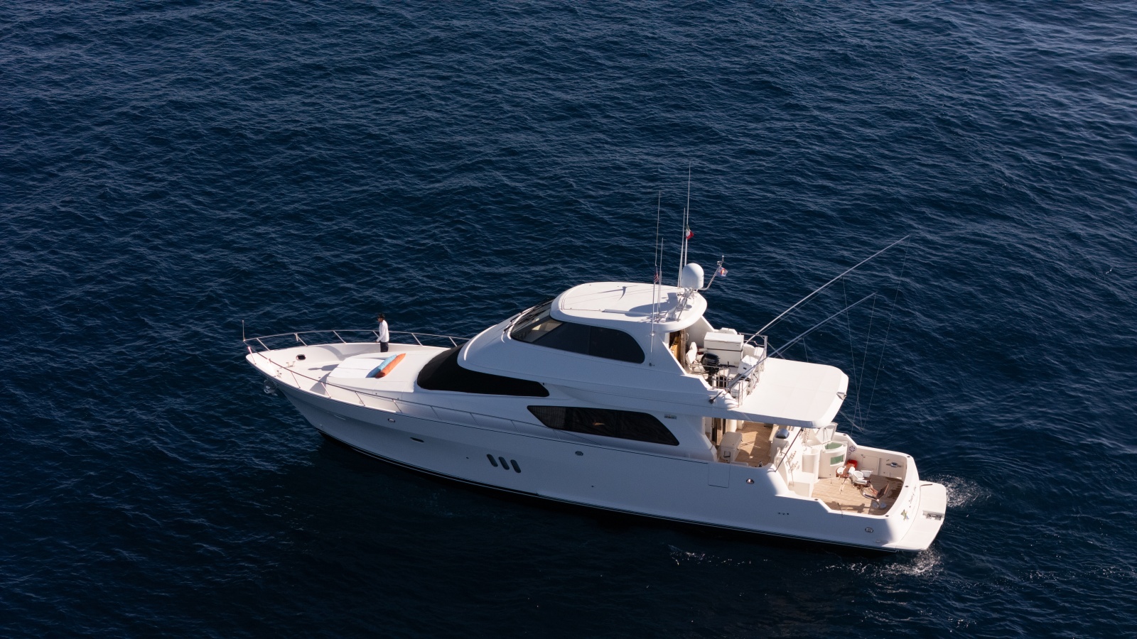 69' 2012 McKinna 69 Skylounge