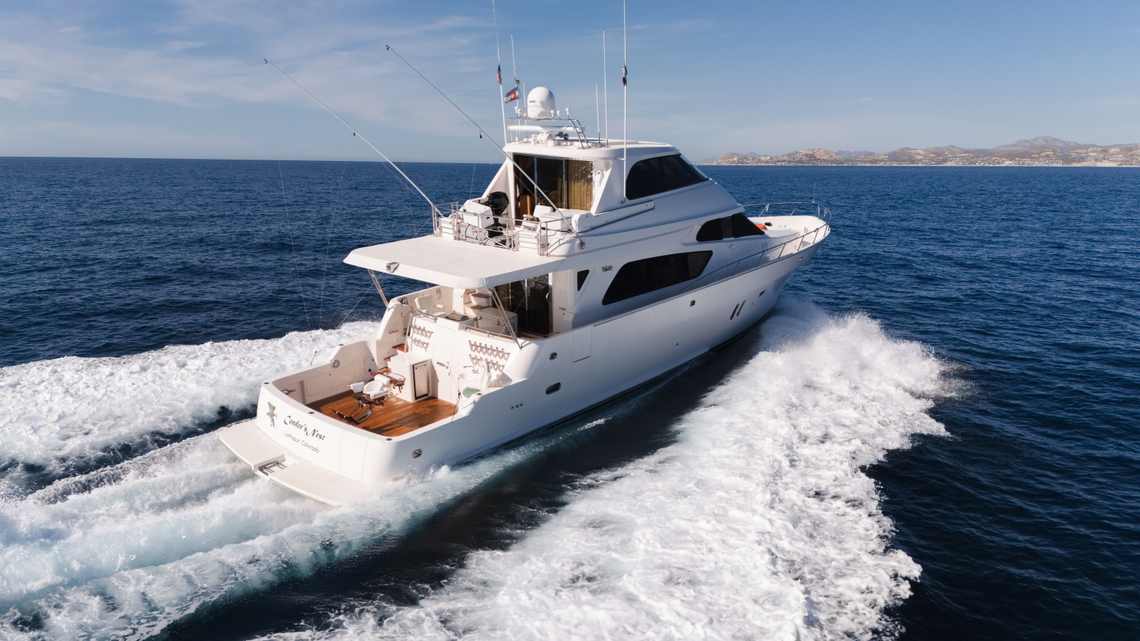 69' 2012 McKinna 69 Skylounge