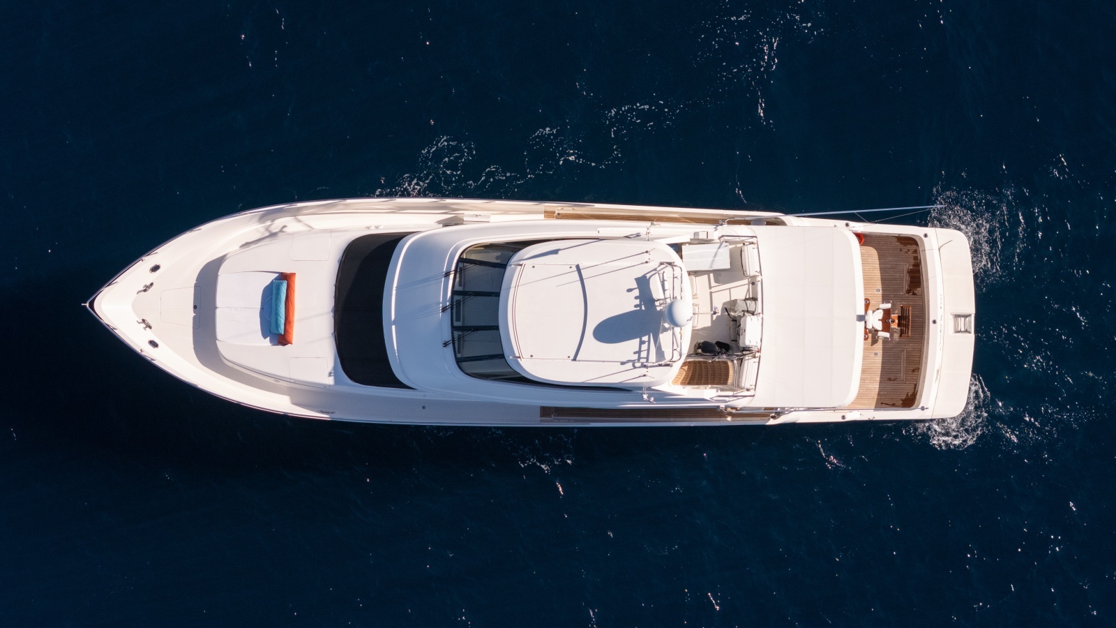 2012 McKinna 69 Skylounge