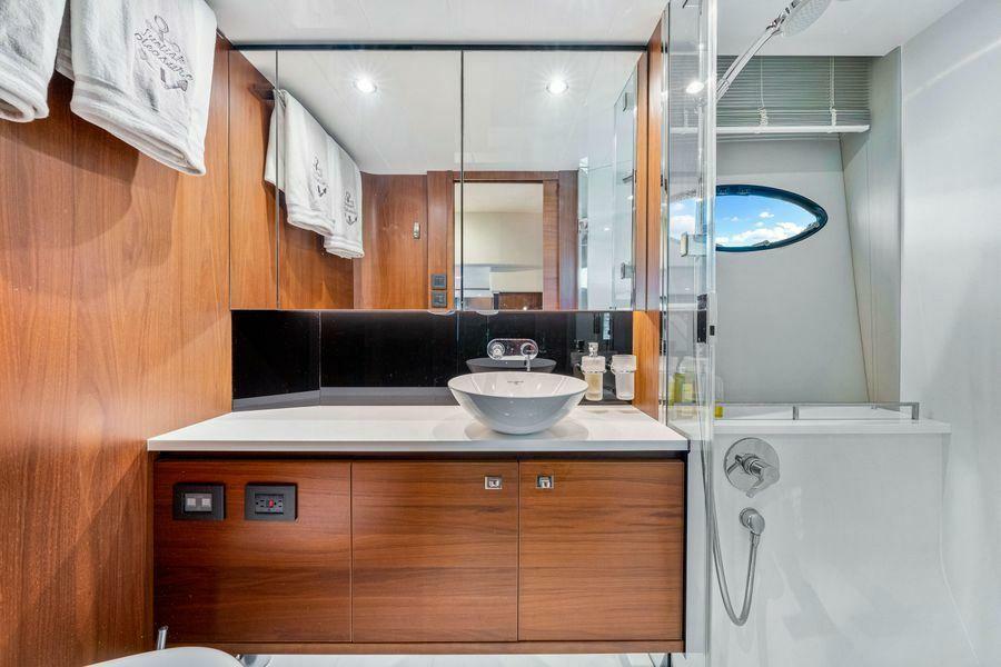 56' 2017 Princess 56