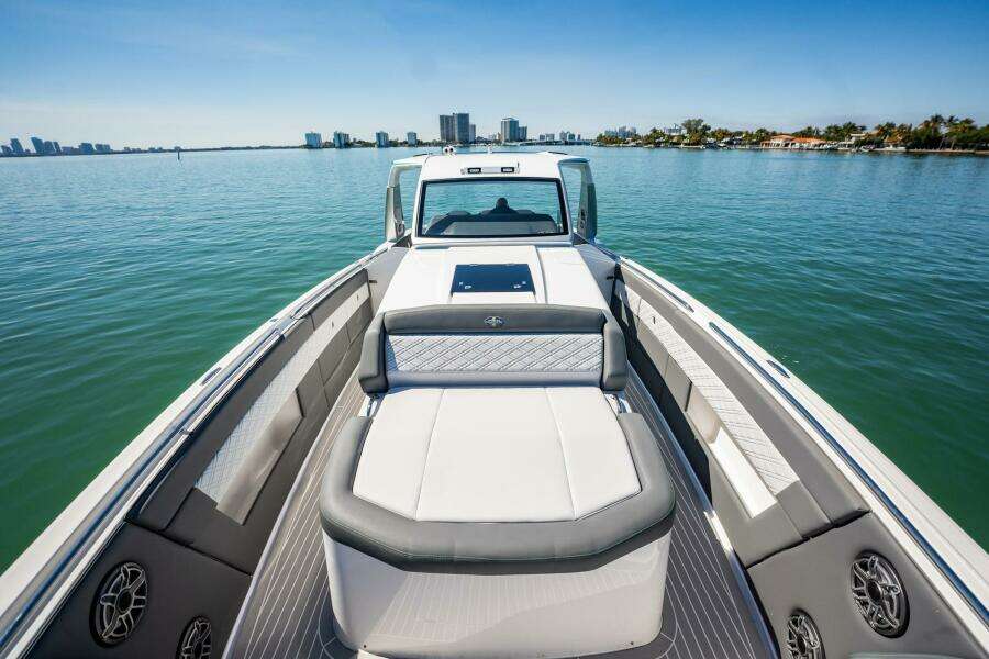 42ft Cigarette Yacht For Sale